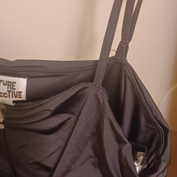 Black Ruched TOP - Picture 7 of 10